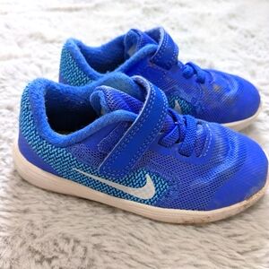 🏔️ Nike Blue Sneakers